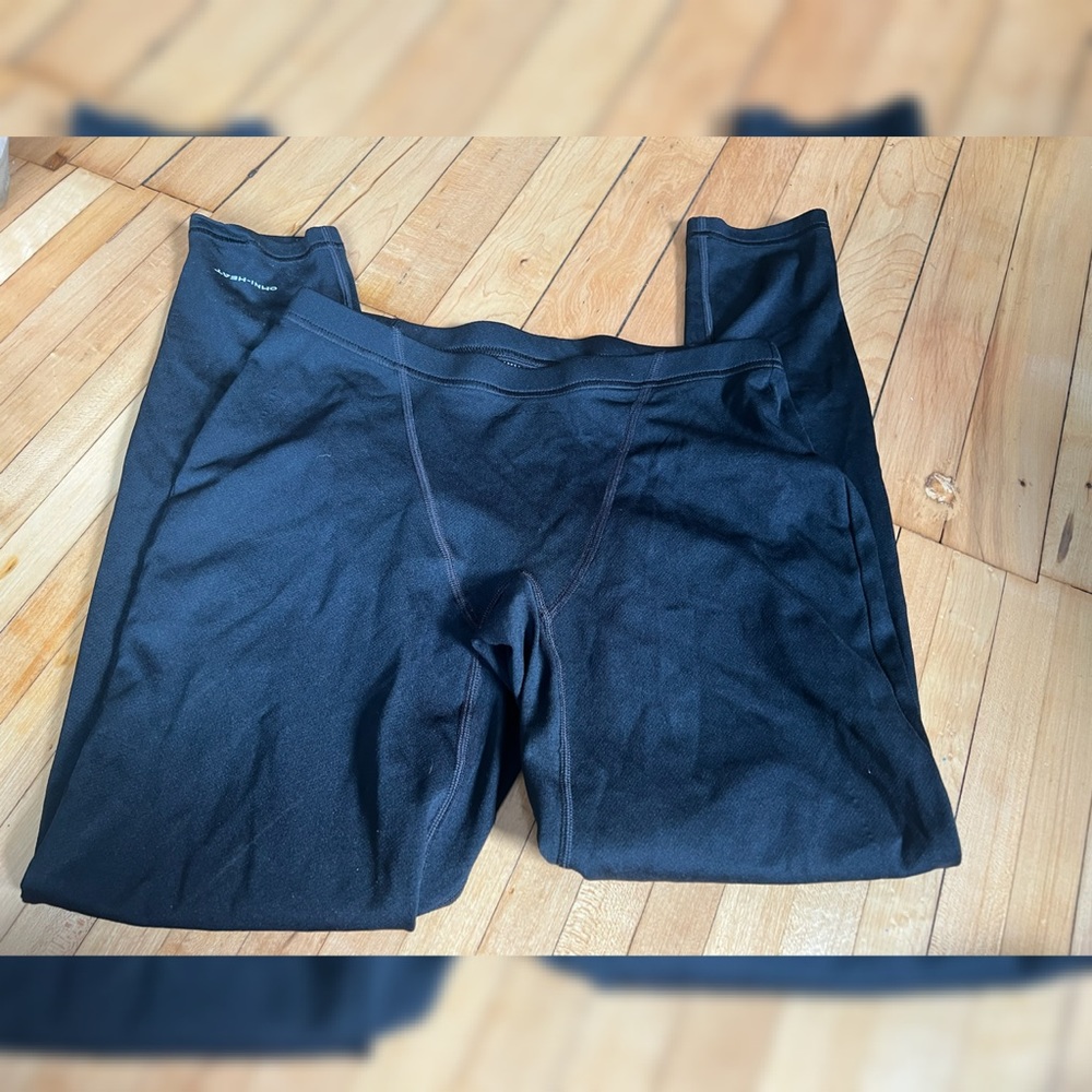 EUC Columbia Black Women's omni heat leggings, size large